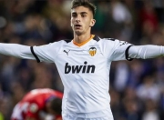 开云体育登录-瓦伦西亚横扫罗马，萨内惊艳世界