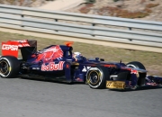 开云体育登录-关于哈斯车队翻盘红牛车队，塞恩斯带队取胜的信息