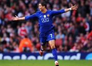 开云平台-从温布利到英超，凯恩的双重绝杀，英格兰心脏的冠军脉动