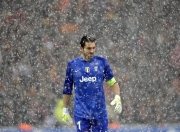 开云体育app-世界排名争夺战之夜，德罗赞里程碑时刻铸就传奇