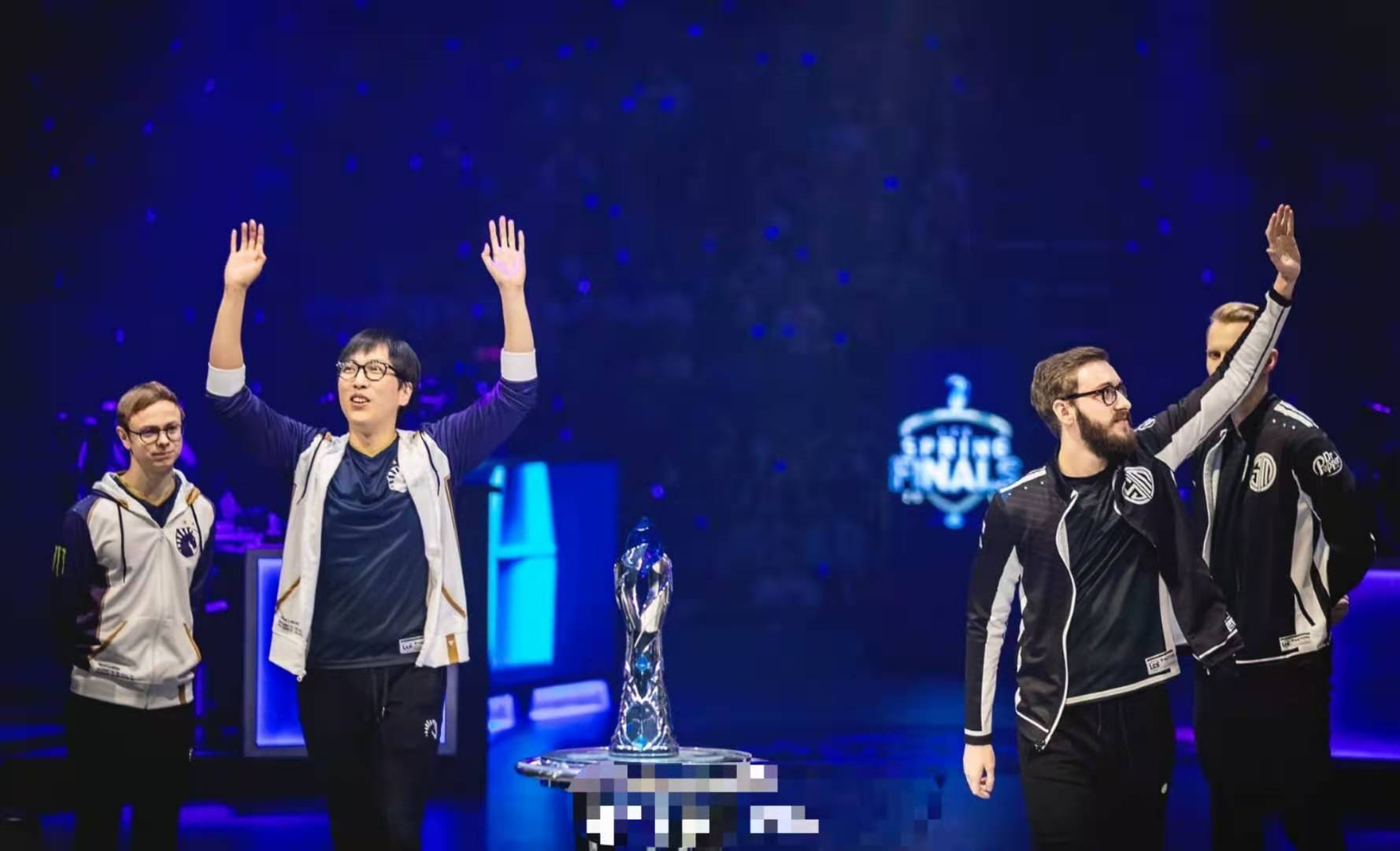 关于TSM完胜DRX，Uzi统治全场的信息