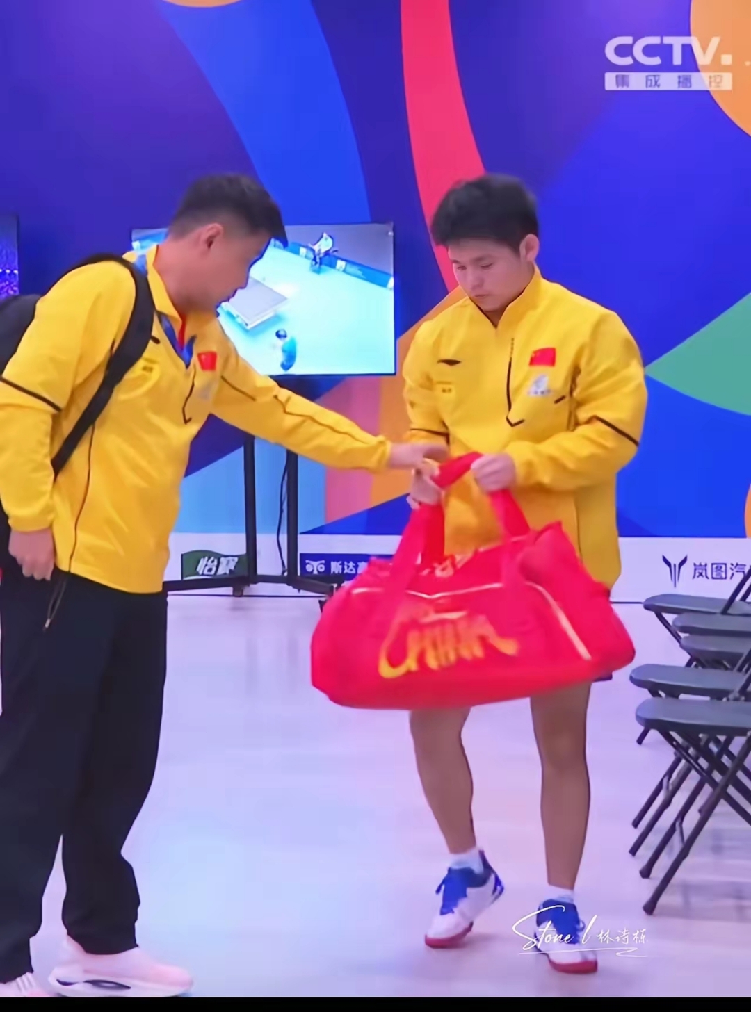 韩国乒乓球队逆转瑞典乒乓球队，王皓送出助攻