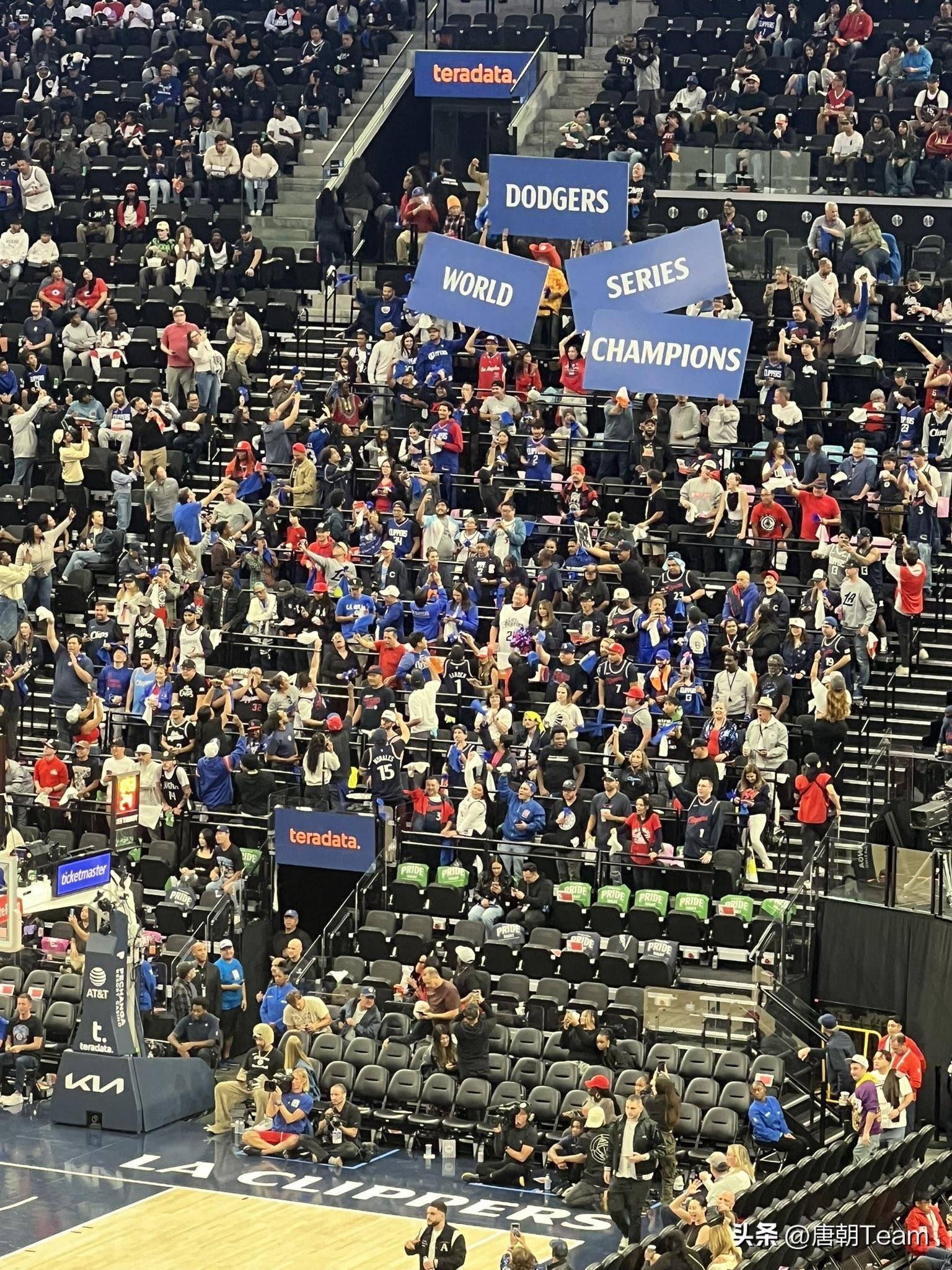 关于黄蜂血洗快船，乔治统治全场的信息