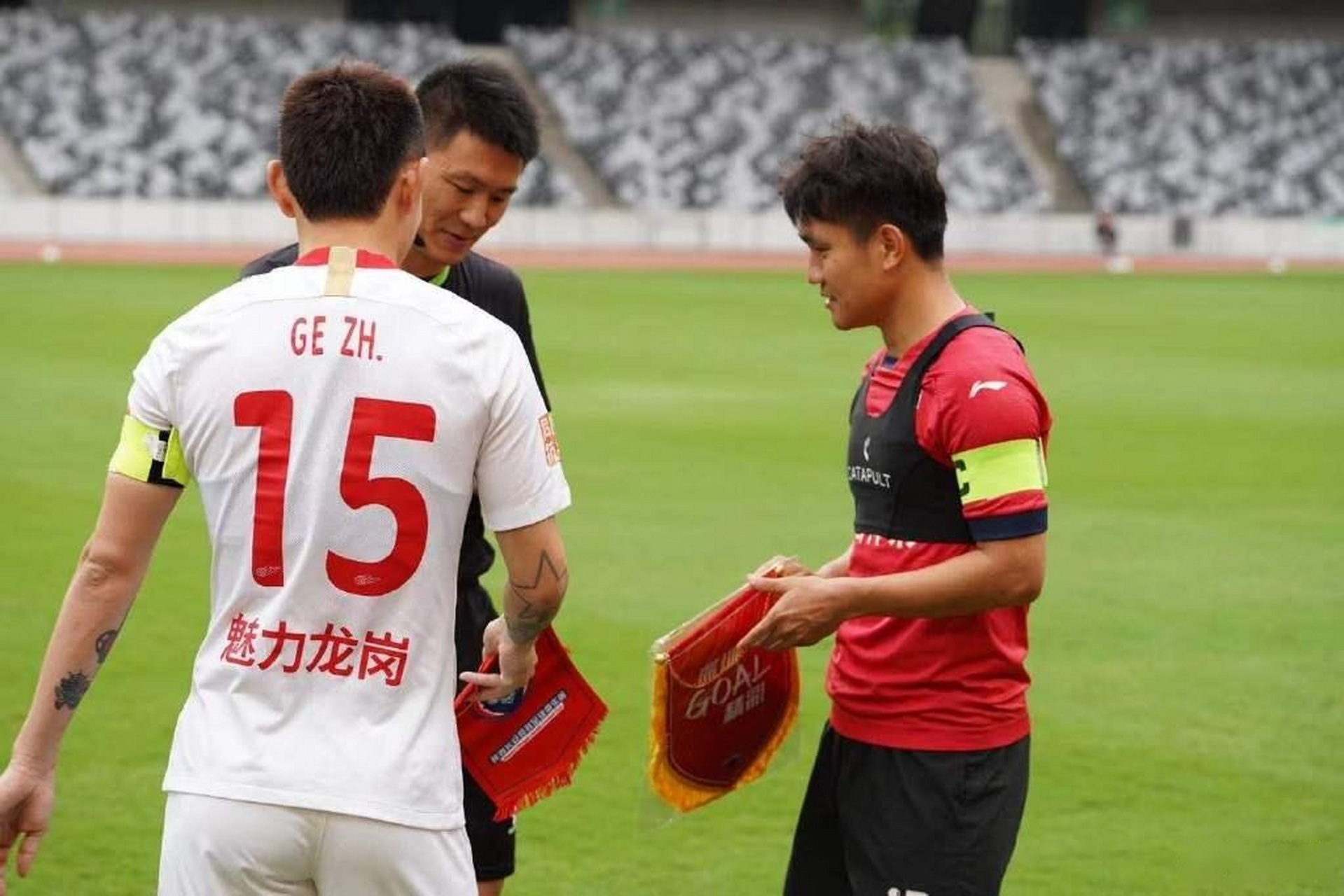 深圳佳兆业与武汉卓尔激战，胜负难料的简单介绍