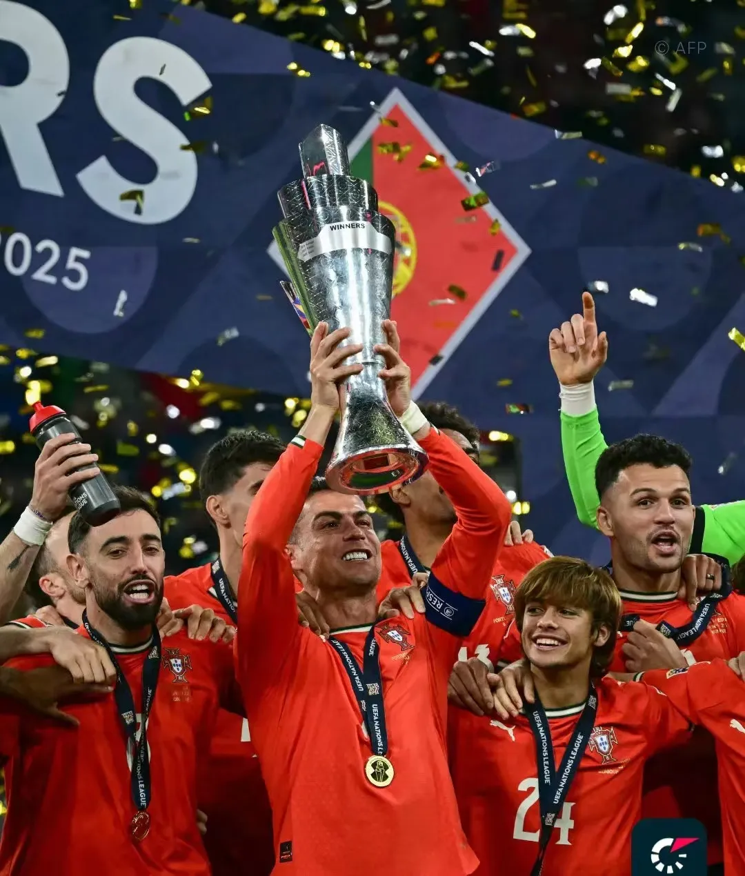 欧国联比赛精彩纷呈，球迷热切期待下一场比赛