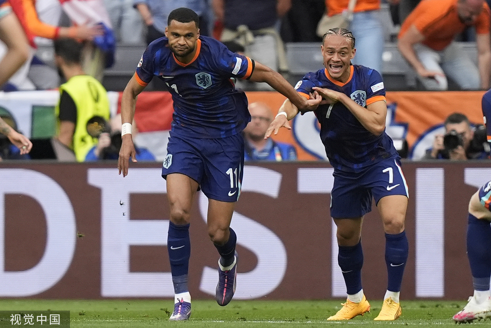 荷兰力克德国，晋级决赛圈成现实