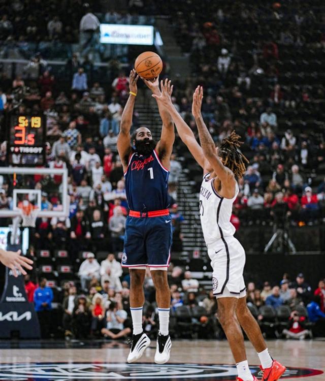 包含中国男篮绝地反击篮网B队，哈登爆发神勇的词条