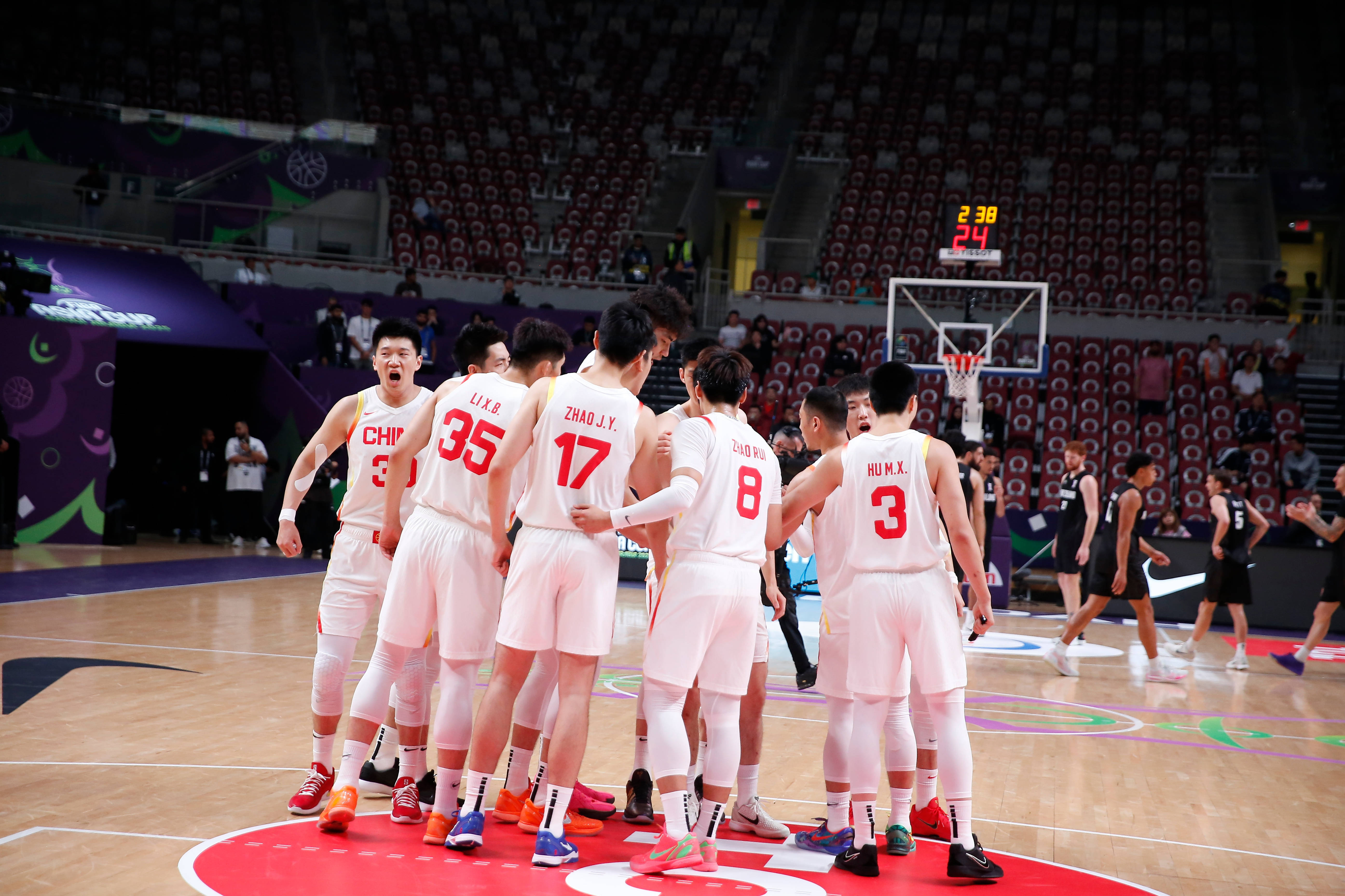 包含红蓝对决:篮球比赛中的激烈对抗的词条 包含红蓝对决:篮球比赛中的激烈对抗的词条