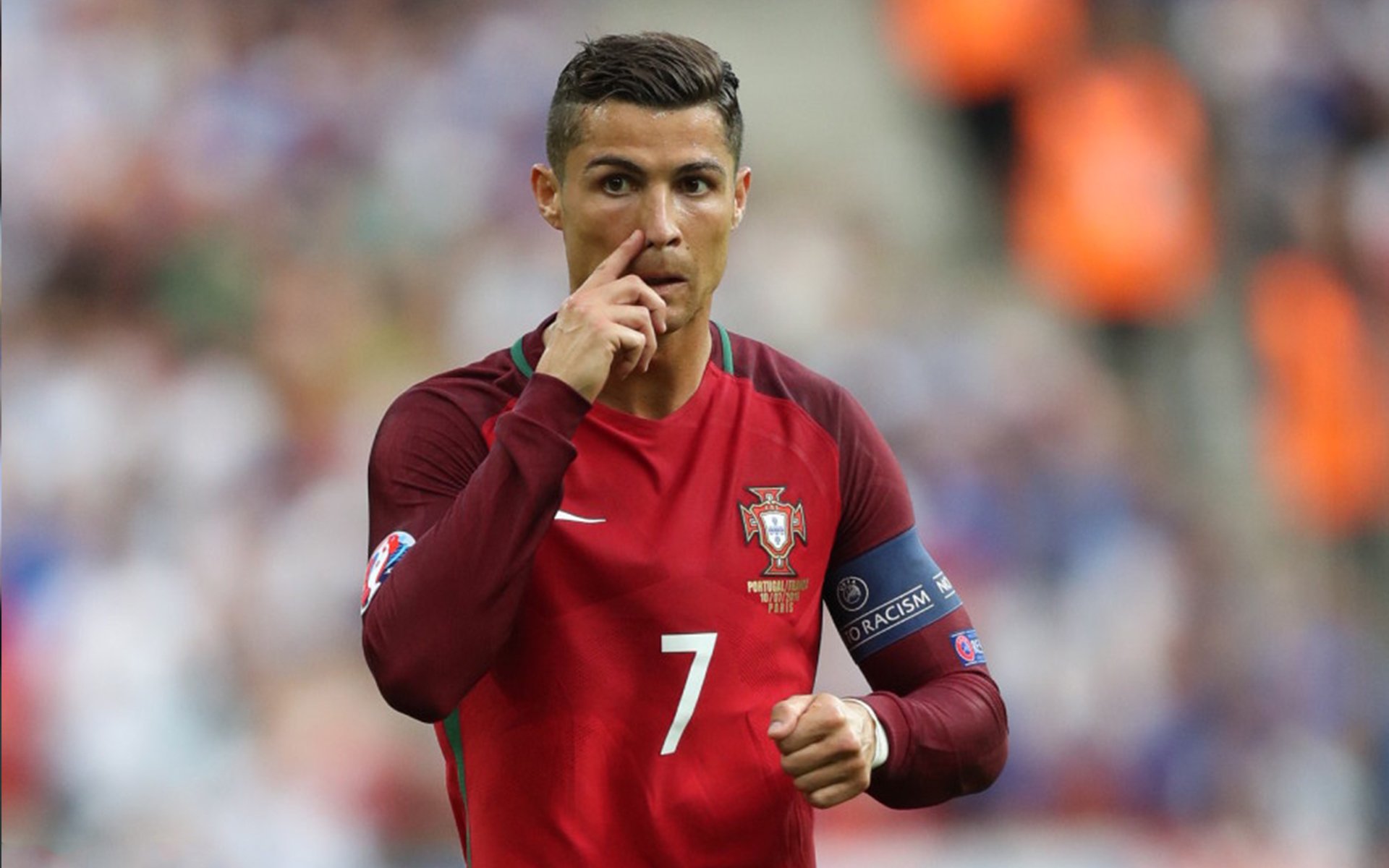 当东欧铁骑遇上北非雄鹰,莱万数据爆炸背后的战术密码