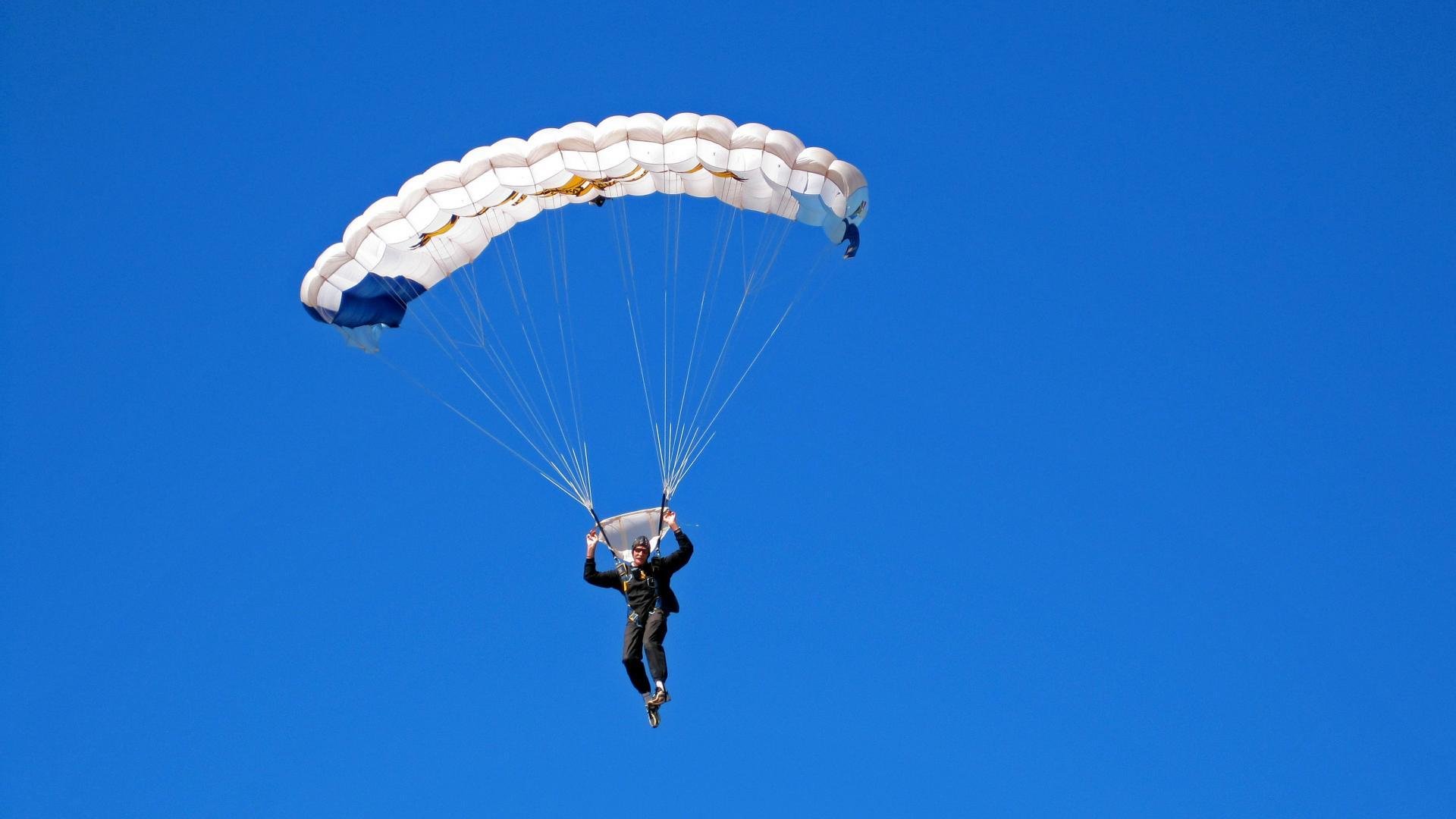 跨界风暴，当篮球铁骑席卷F1赛道