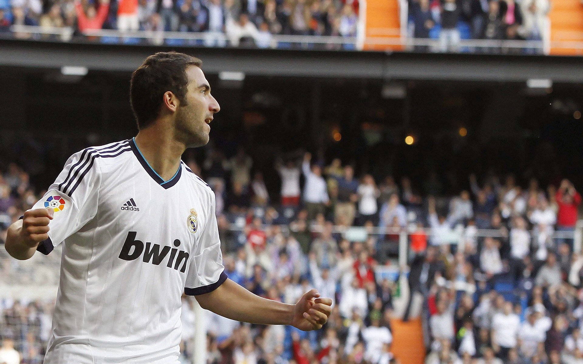 恩佐攻防两端统治赛场，埃及淘汰赛惊险过关苏格兰