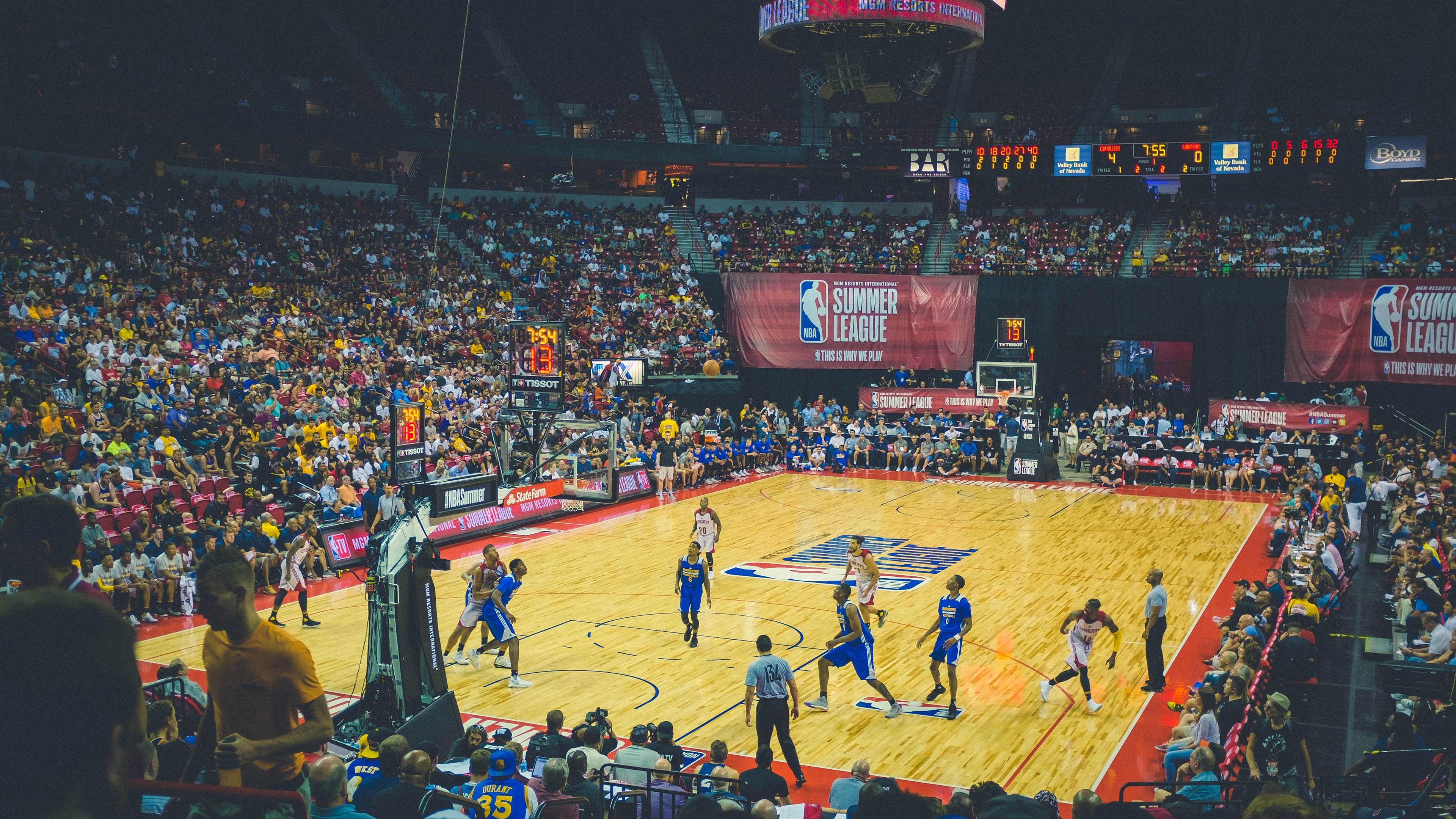 浓眉末节封神，火箭以唯一之名击溃独行侠—NBA中国赛的孤独与狂欢